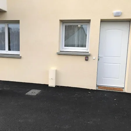 Appartement Numéro 4 Ou Numéro 8