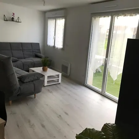 Appartement Numéro 4 Ou Numéro 8 *