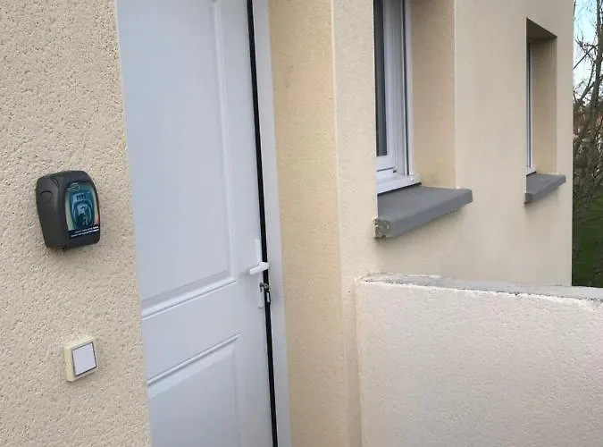 Appartement Numero 4 Ou Numero 8 *